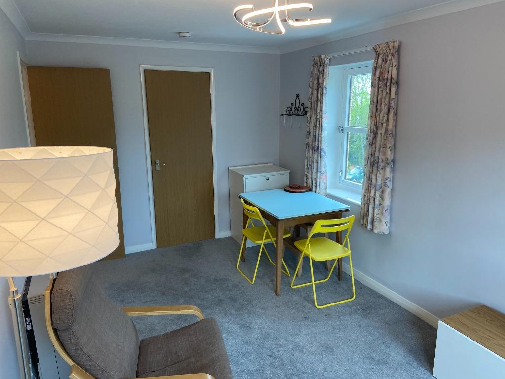 Craighouse Gardens, Morningside... 1 bed flat £895 pcm (£207 pw)