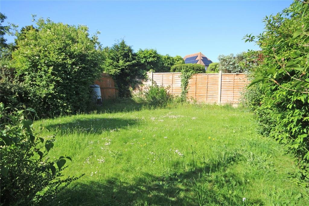 Bowland Rise, New Milton, Hampshire... 3 bed detached house £600,000