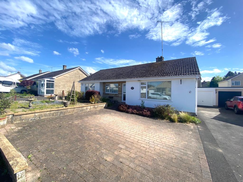 Underhill Lane, Midsomer Norton 3 bed detached bungalow £412,500