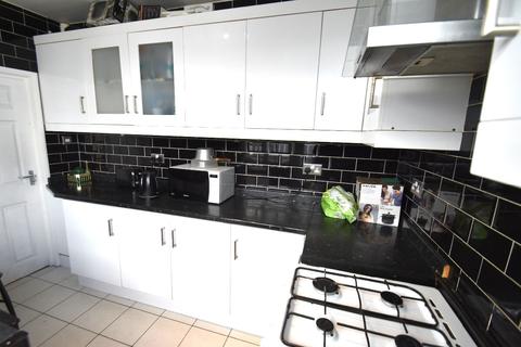 42 Sutton Lane, Hounslow, TW3 3BD