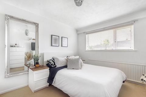 6 Duncan Close, Eynsham, Witney, OX29 4QH