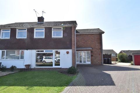 13 Rowan Close, Sturry, Canterbury, CT2 0JB