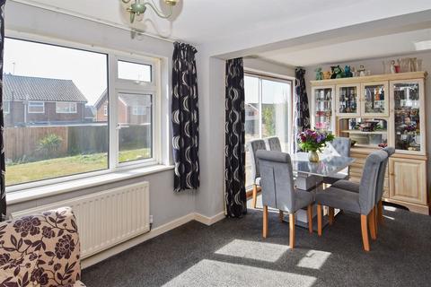 13 Rowan Close, Sturry, Canterbury, CT2 0JB