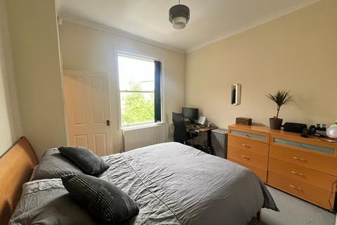 2 bedroom flat to rent, Princes Gate East, Princes Park, Liverpool, L8