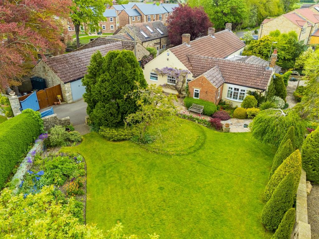 Hackforth, Bedale 4 bed detached bungalow £525,000