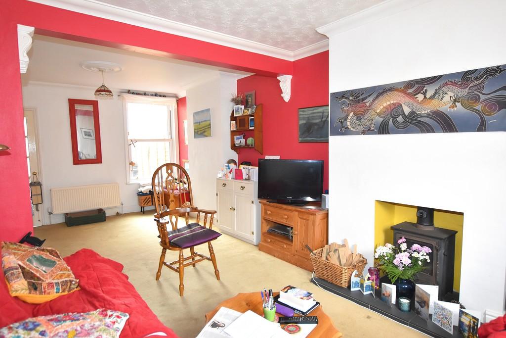 Kemball Street, Ipswich IP4 5EE 3 bed terraced house £220,000