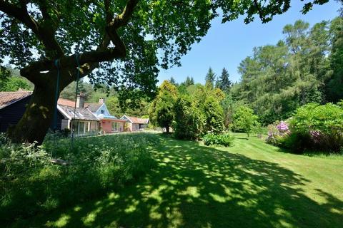 4 bedroom detached house for sale, Garboldisham