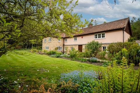 4 bedroom detached house for sale, Garboldisham