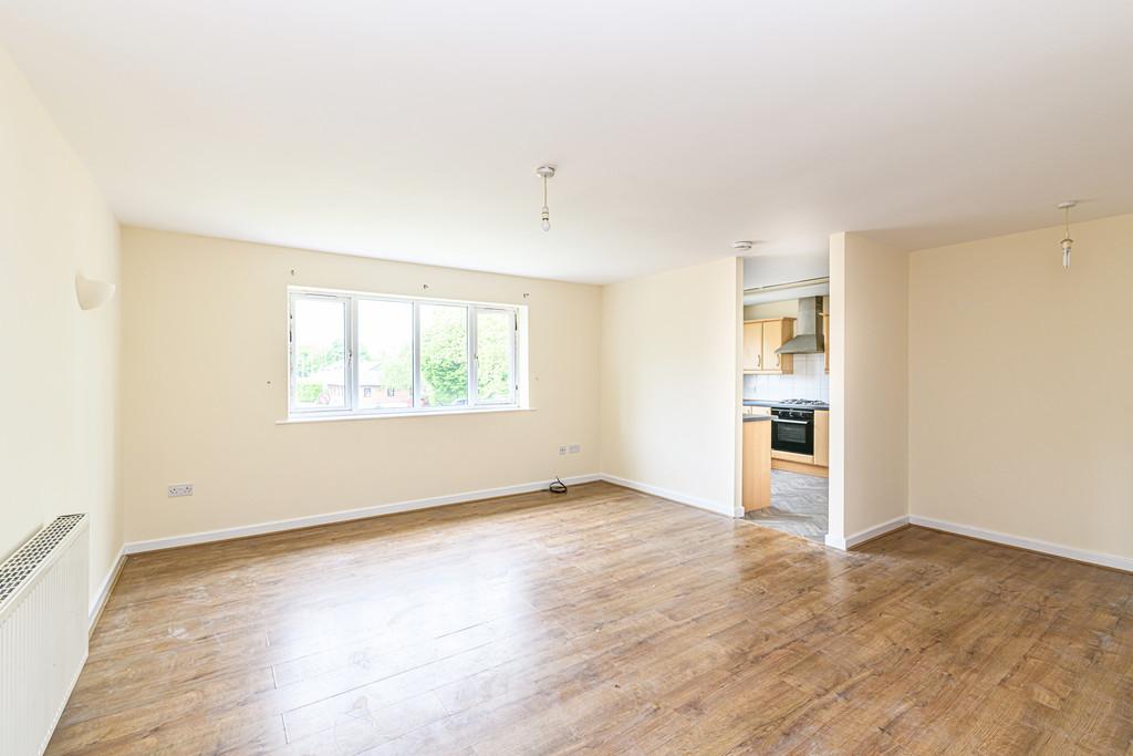 Thelwall Lane, Latchford, Warrington... 2 bed apartment £595 pcm (£