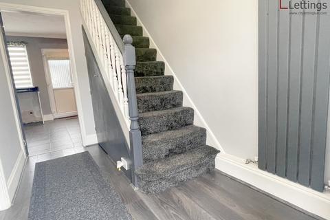 3 bedroom terraced house to rent, Clifton Nottingham NG1