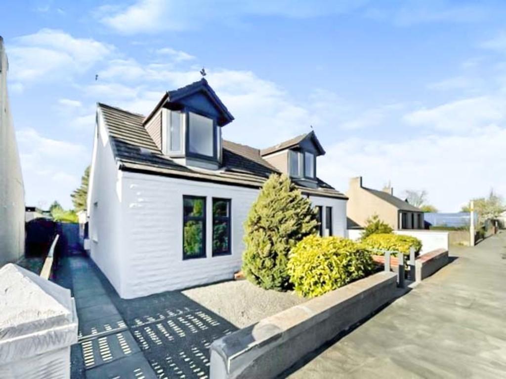 Cardenden Road, Cardenden 3 bed semidetached house £165,000