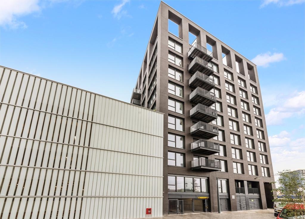 Echo House, London City Island, Canning Town E14 1 bed apartment £