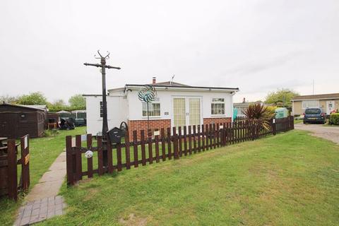 3 bedroom detached bungalow for sale, 12th Avenue, Humberston Fitties
