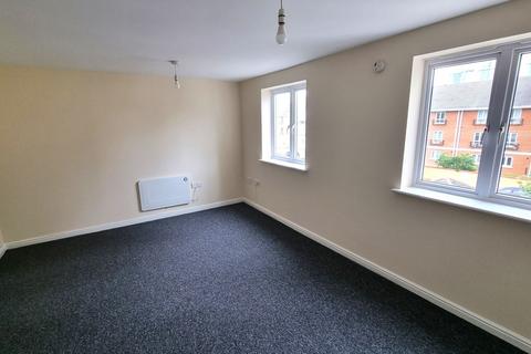 2 bedroom flat to rent, Chantry Close, London, SE2