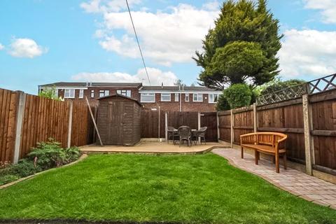 17 Binbrook Road, Willenhall, WV12 4TW