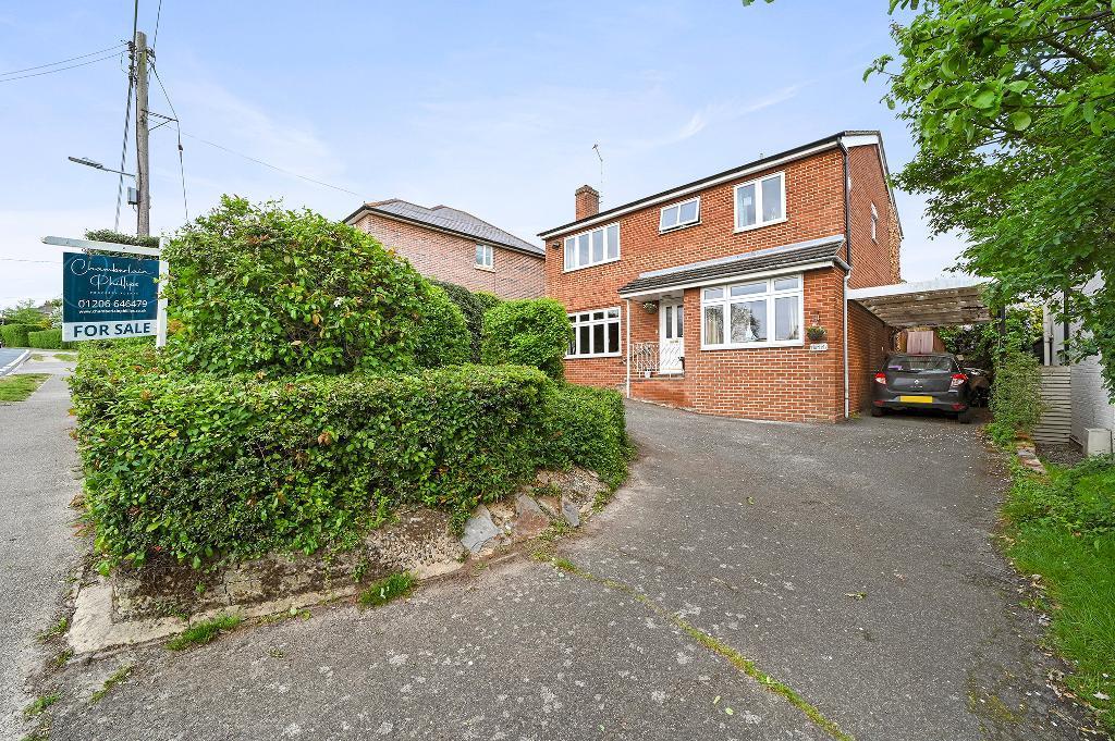 Brantham Hill, Brantham, CO11 1SD 5 bed detached house £425,000