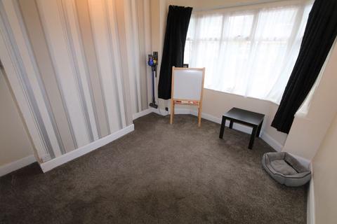 3 bedroom semi-detached house for sale - Pendragon Road, Perry Barr, Birmingham, B42 1RJ