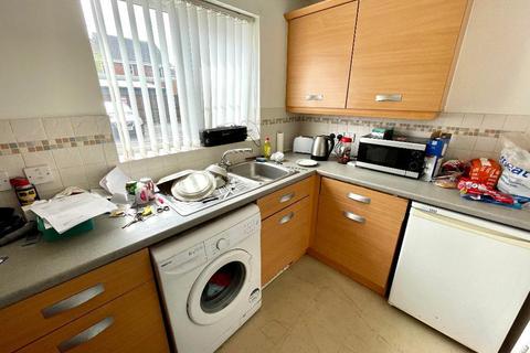 2 bedroom flat for sale, Carr Head Lane, Bolton On Dearne, Rotherham, South Yorkshire, S63 8DA