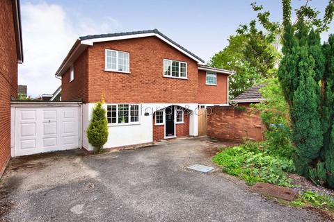 5 bedroom link detached house for sale - Manifold Close, Burntwood, WS7