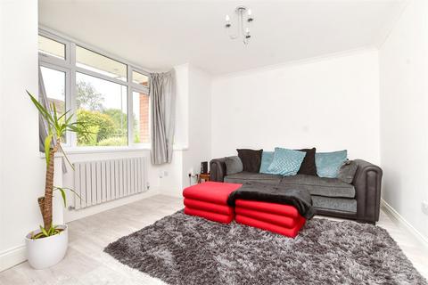 110 Cobham Road, Fetcham, Leatherhead, KT22 9JS