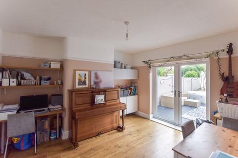 4 Highfield Road, Widnes, WA8 7DT