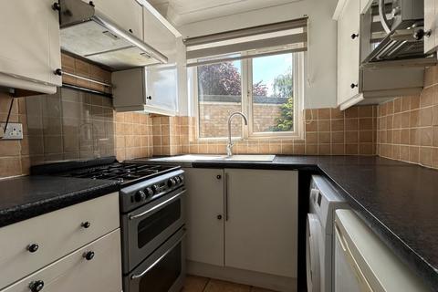 1 bedroom terraced house to rent, Harvard Road, Owlsmoor, Sandhurst, Berkshire, GU47