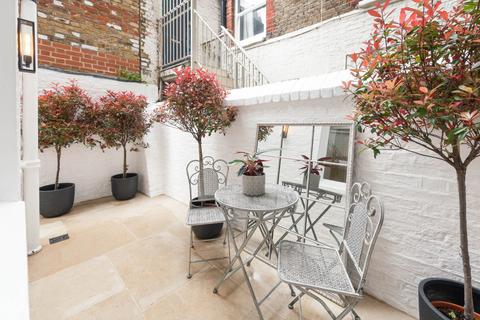 Flat 1, 17 Rosary Gardens, London, SW7 4NJ