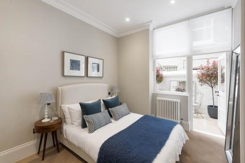Flat 1, 17 Rosary Gardens, London, SW7 4NJ