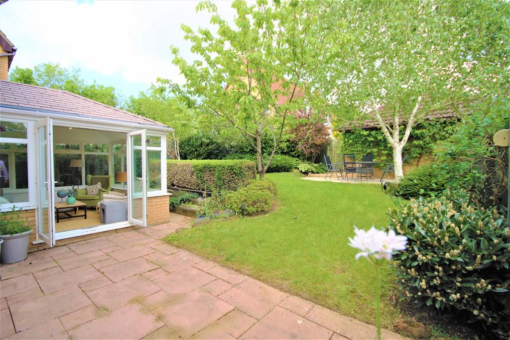 Crowborough Lane, Kents Hill, Milton Keynes, MK7 4 bed detached house
