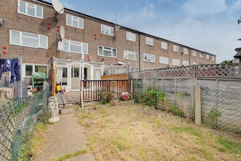 11 Clover Close, London, E11 4QF