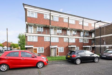 Godfrey Avenue, Northolt