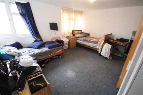 undefined, Godfrey Avenue, Northolt