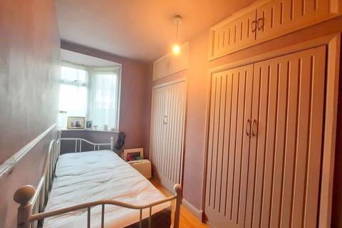 48 Shakespeare Avenue, Feltham, TW14 9HX