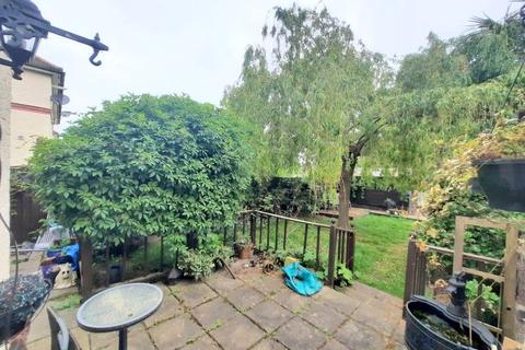 48 Shakespeare Avenue, Feltham, TW14 9HX