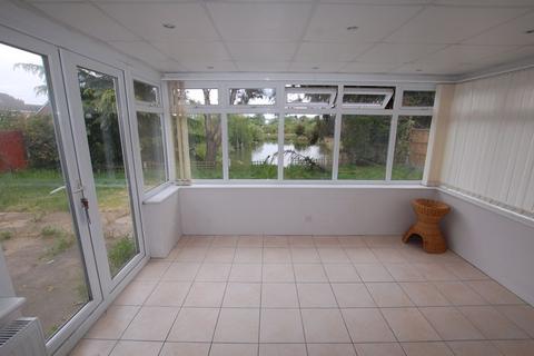 33 Alderton Road, Orsett, Grays, RM16 3DZ