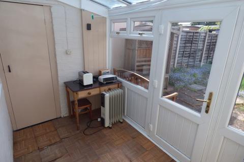 16 Chequers Road, Gloucester, GL4 6PN