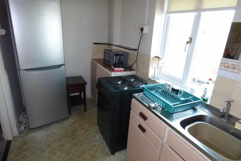 16 Chequers Road, Gloucester, GL4 6PN