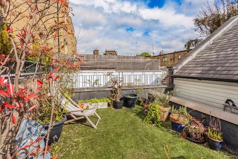 148 Crouch Hill, London, N8 9DX