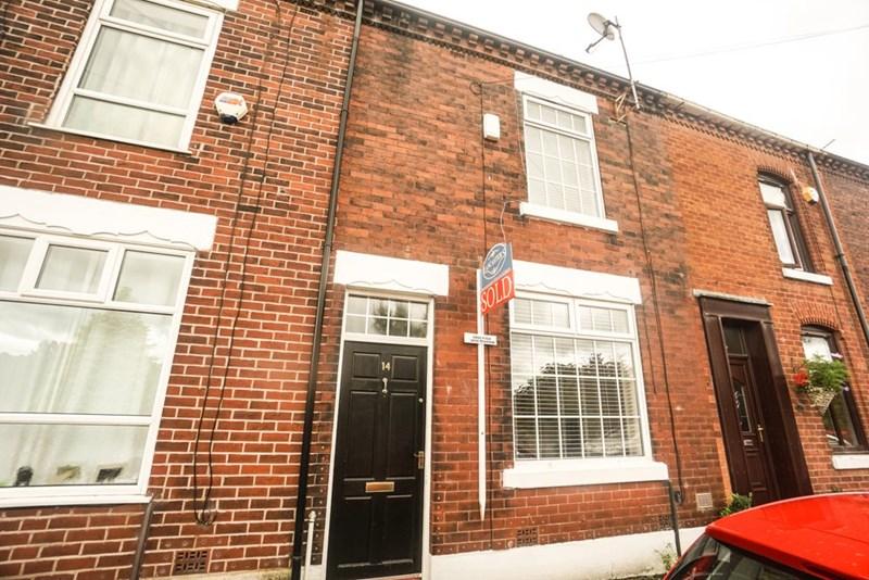 Heaton Road, Lostock 2 bed terraced house £675 pcm (£156 pw)
