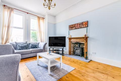 31 Queens Road, Wallington, SM6 0AG