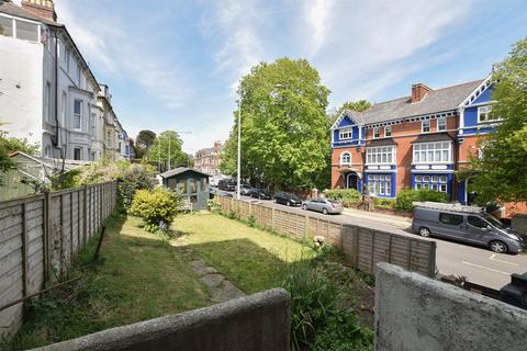 Flat 2, 1 Anglesea Terrace, St Leonards-on-sea, TN38 0QS