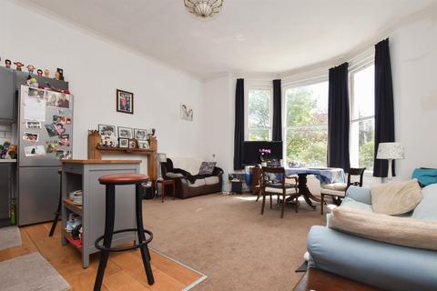 Flat 2, 1 Anglesea Terrace, St Leonards-on-sea, TN38 0QS