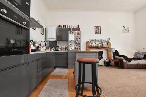Flat 2, 1 Anglesea Terrace, St Leonards-on-sea, TN38 0QS