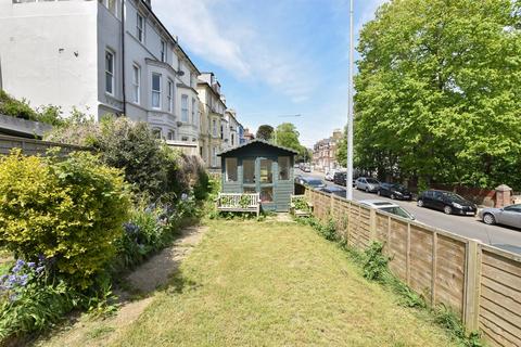 Flat 2, 1 Anglesea Terrace, St Leonards-on-sea, TN38 0QS