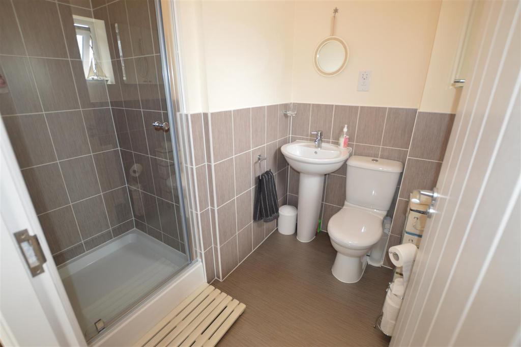 Ensuite.JPG