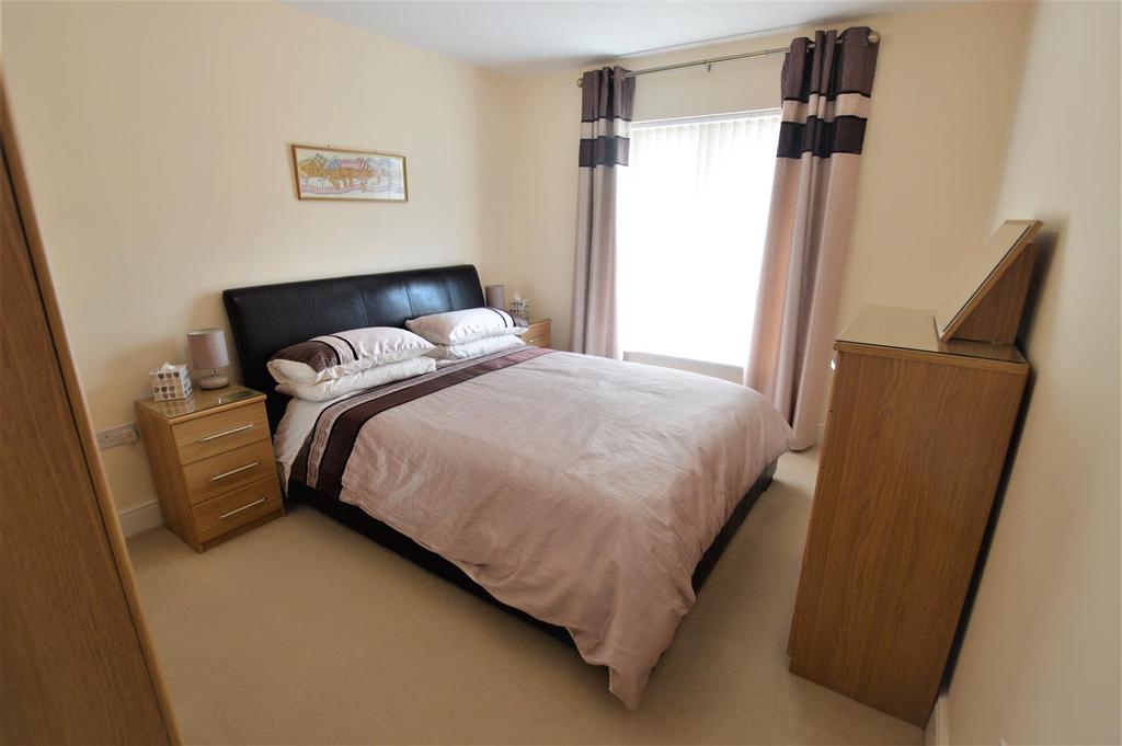 Bed2.JPG