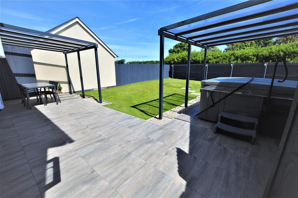 Patio.JPG