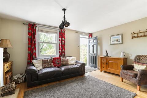 205 Bath Road, Stroud, GL5 3TA