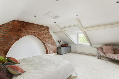 205 Bath Road, Stroud, GL5 3TA