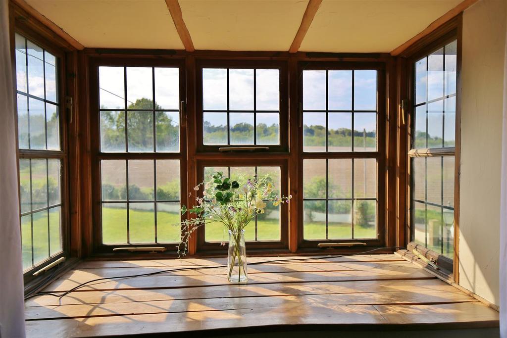 View to Font Box